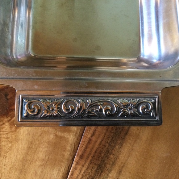 ✔️MCM Set of 2 International Decorators Stainless Servers - Picture 5 of 6